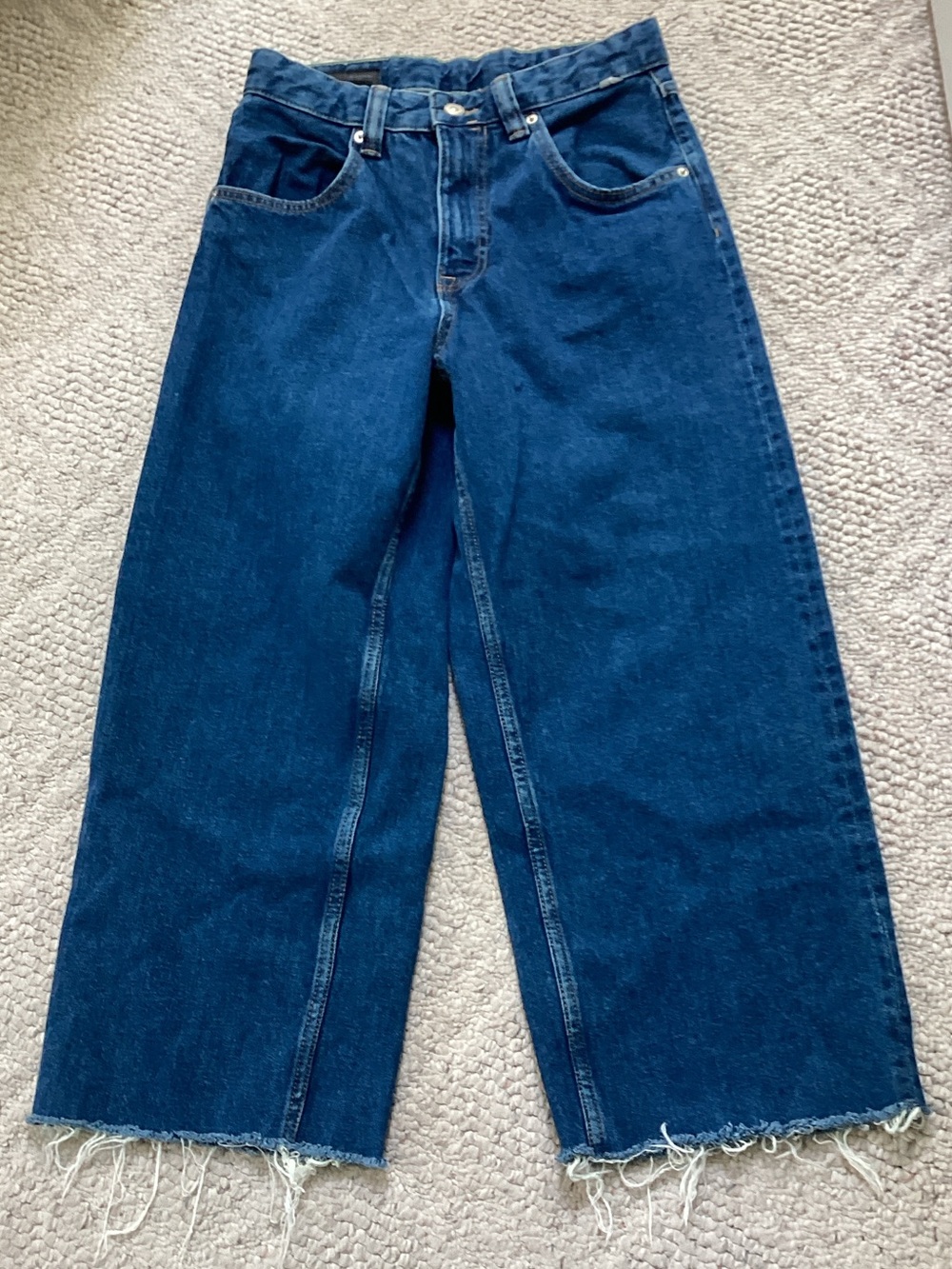 Zara medium wash denim jeans wide leg raw hem casual baggy 29